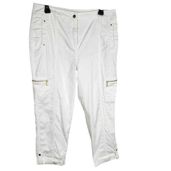 Chico's Crop Pants The Ultimate Fit Comfort Waist Luxe Utility Slim Size 1 US 8 - Picture 1 of 10